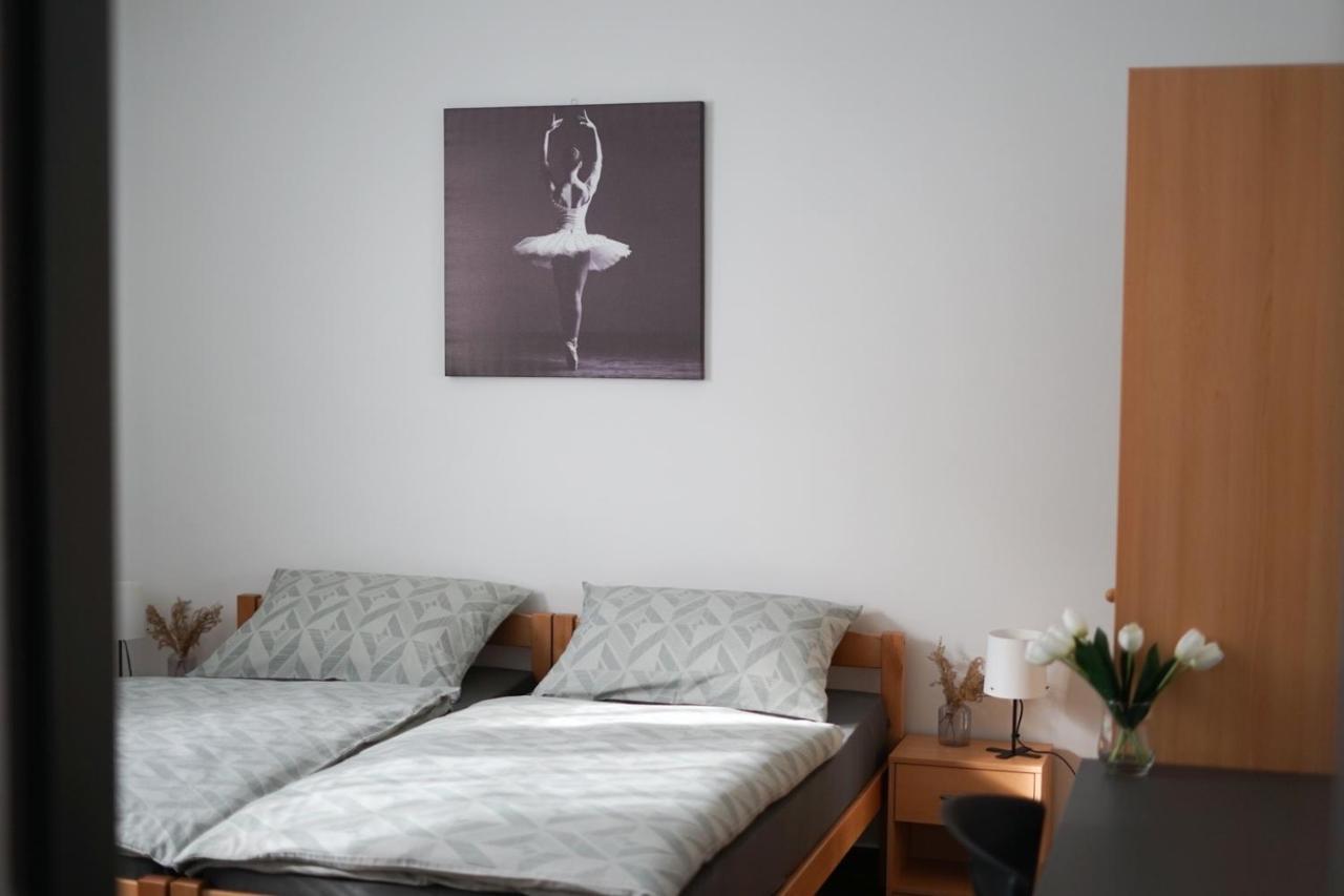 Erik Apartament *